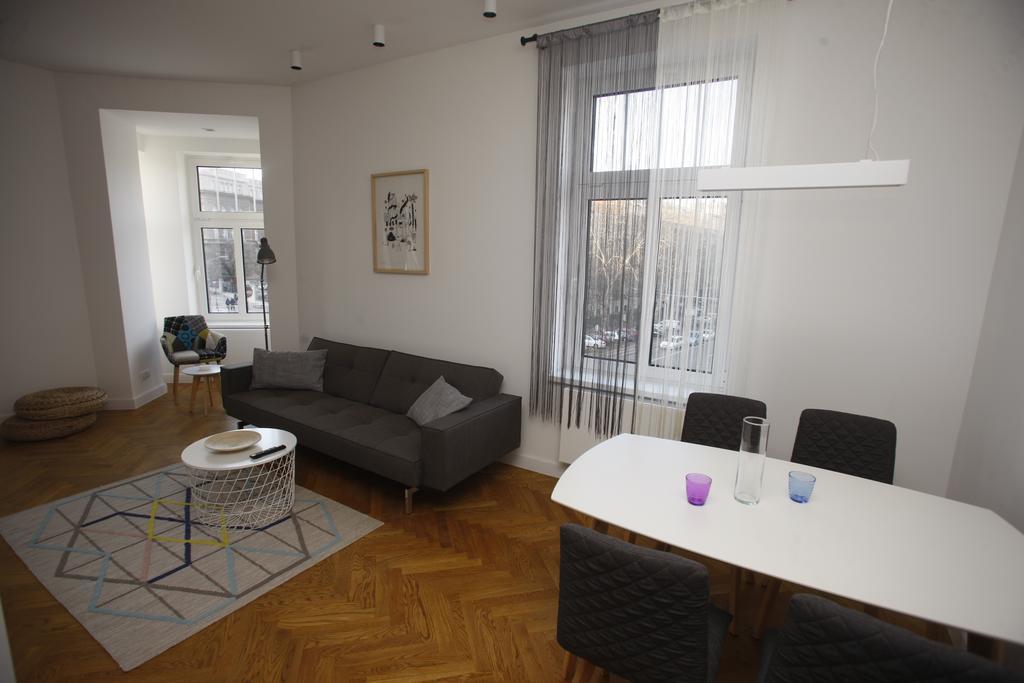 Tramvaj Apartments Belgrade Luaran gambar